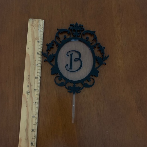 Monogram (B) Cake Topper - Picture 3 of 3